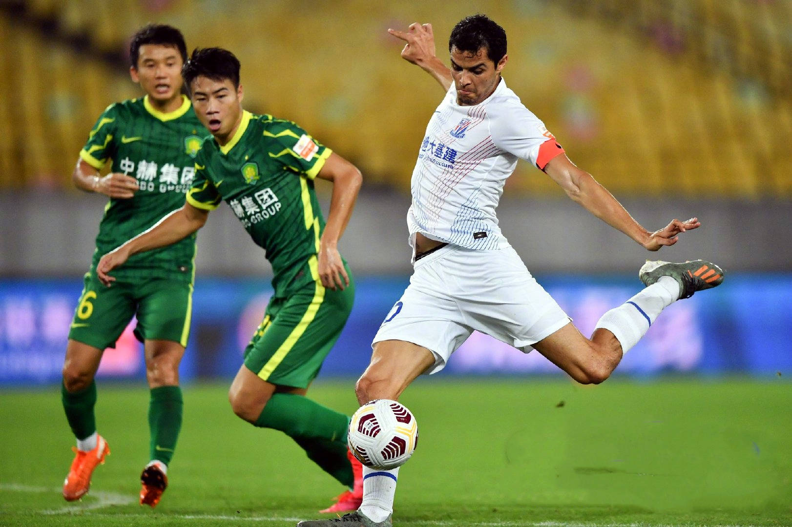 阿曼球队踢出火花,给对手上演逆袭 阿曼球队踢出火花,给对手上演逆袭