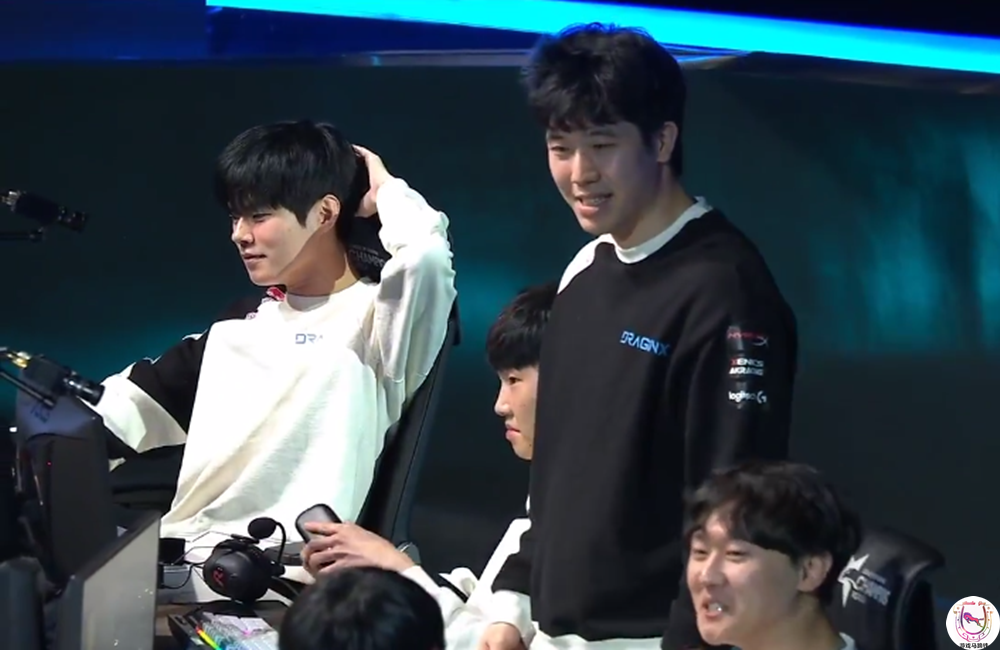 雷速足球直播平台-DRX2碾压SHR，Oner惊艳世界