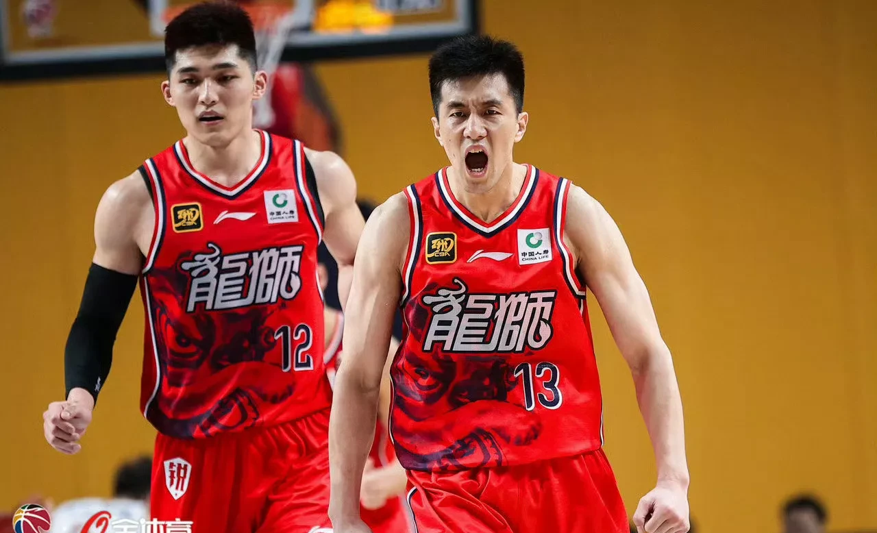 雷速体育入口-太阳鏖战吉林队，郭艾伦点燃赛场