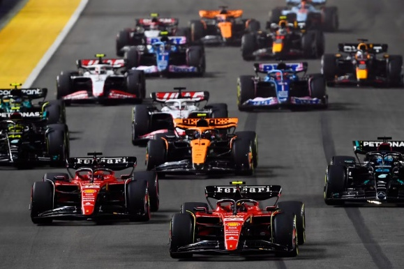 哈斯车队鏖战索伯车队,勒克莱尔扛起全队 哈斯车队鏖战索伯车队,勒克莱尔扛起全队