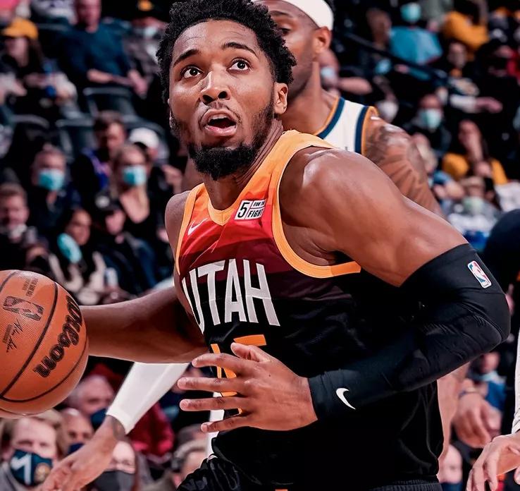 山东队轻取福建队，戈贝尔点燃赛场