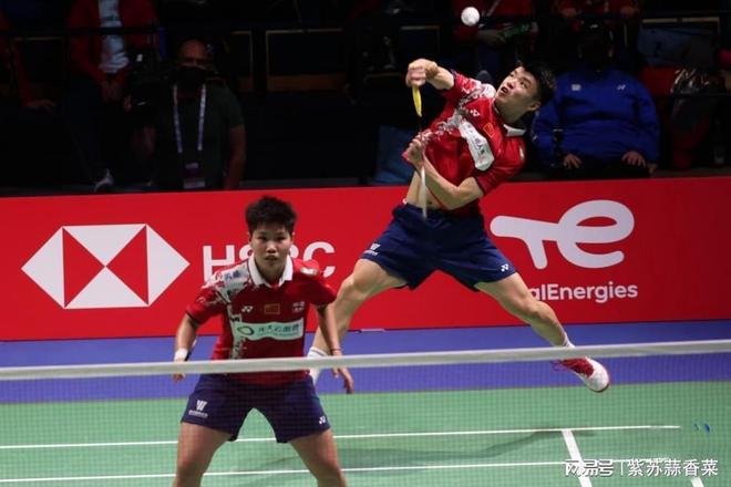 丹麦队完胜印度队，黄鸭组合惊艳四座