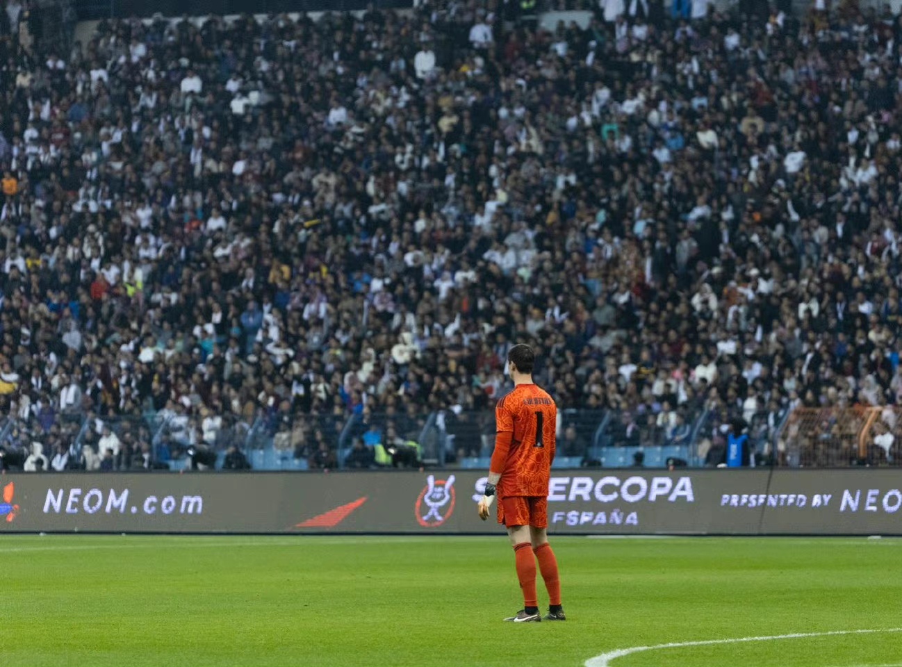 巴黎逆转皇马，加维统治全场